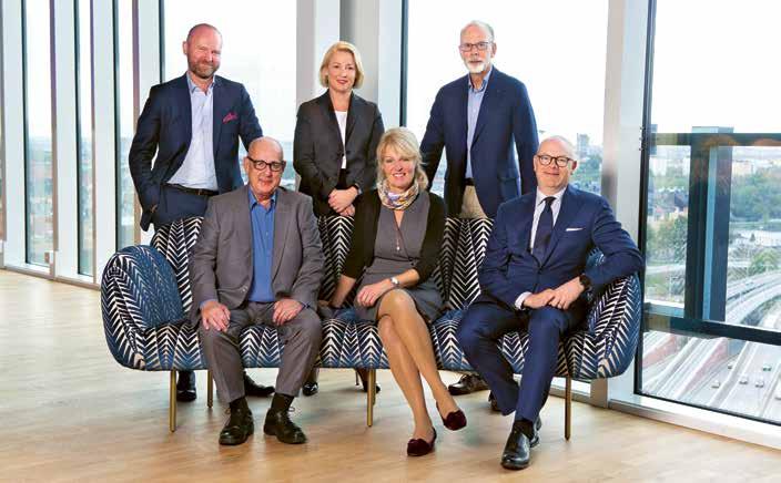 STYRELSEN Övre raden från vänster: Simon de Château, Sara Laurell och Erik Langby. Nedre raden från vänster: Sune Dahlqvist, Anna Hallberg och Johan Ljungberg.