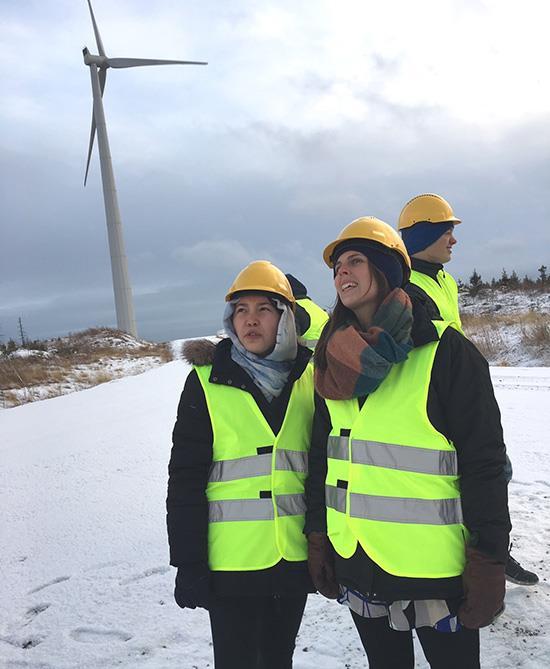 Vindkraft ger arbetstillfällen Statkrafts fyra vindkraftparker i Västernorrland och Jämtland med 186 vindkraftverk: Byggfasen: 1400