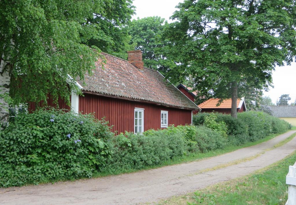 T S A K T U Törnlycke Slätt- och