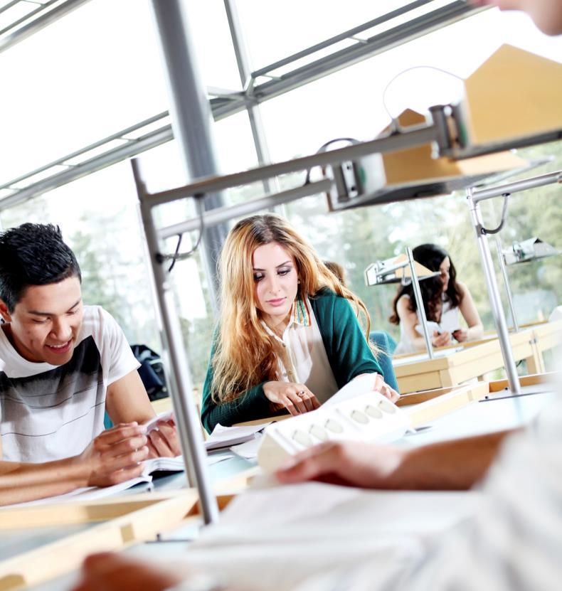Lärarutbildningen - en akademisk professionsutbildning Innehålls- Kompetens Lärandet har ett kunskapsinnehåll.