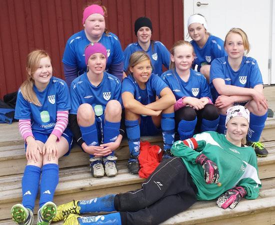 Anton Rosenborg och Viktor Persson i kamp med en Alftaspelare. 2.1.5 Div.