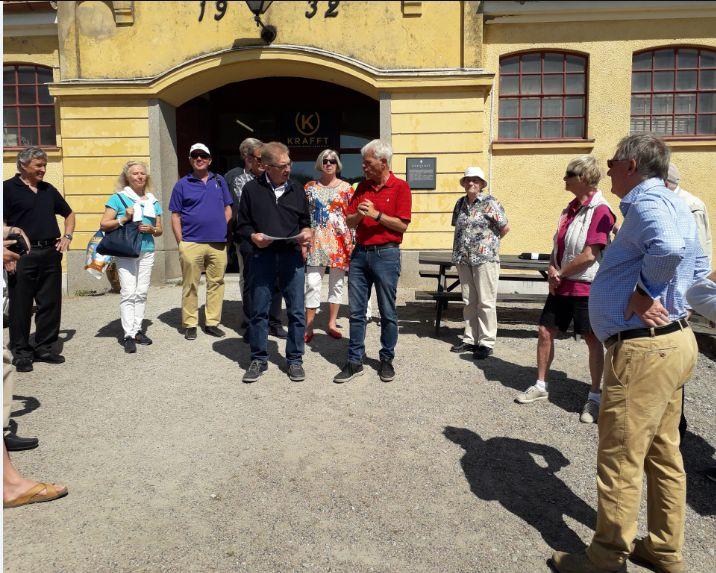 Besök på Flyinge Kungsgård Måndagen den 14 maj 2018 samlades 34 deltagare i Flyinge för att få en guidad visning av den berömda hästanläggningen.