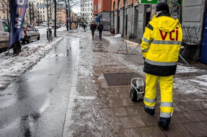 saltet och kan leda till halka. Figur 88.