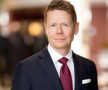 Political Science. Övriga uppdrag: Ordförande i Zentiva Groups Rådgivningskommitté (Advisory Committee). Industriell rådgivare EQT.