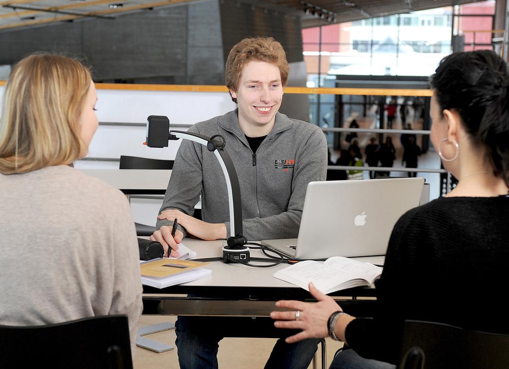 MagniLink S Premium Alltid oberoende MagniLink S är idealisk för studenter som behöver ett modernt och portabelt system som kan