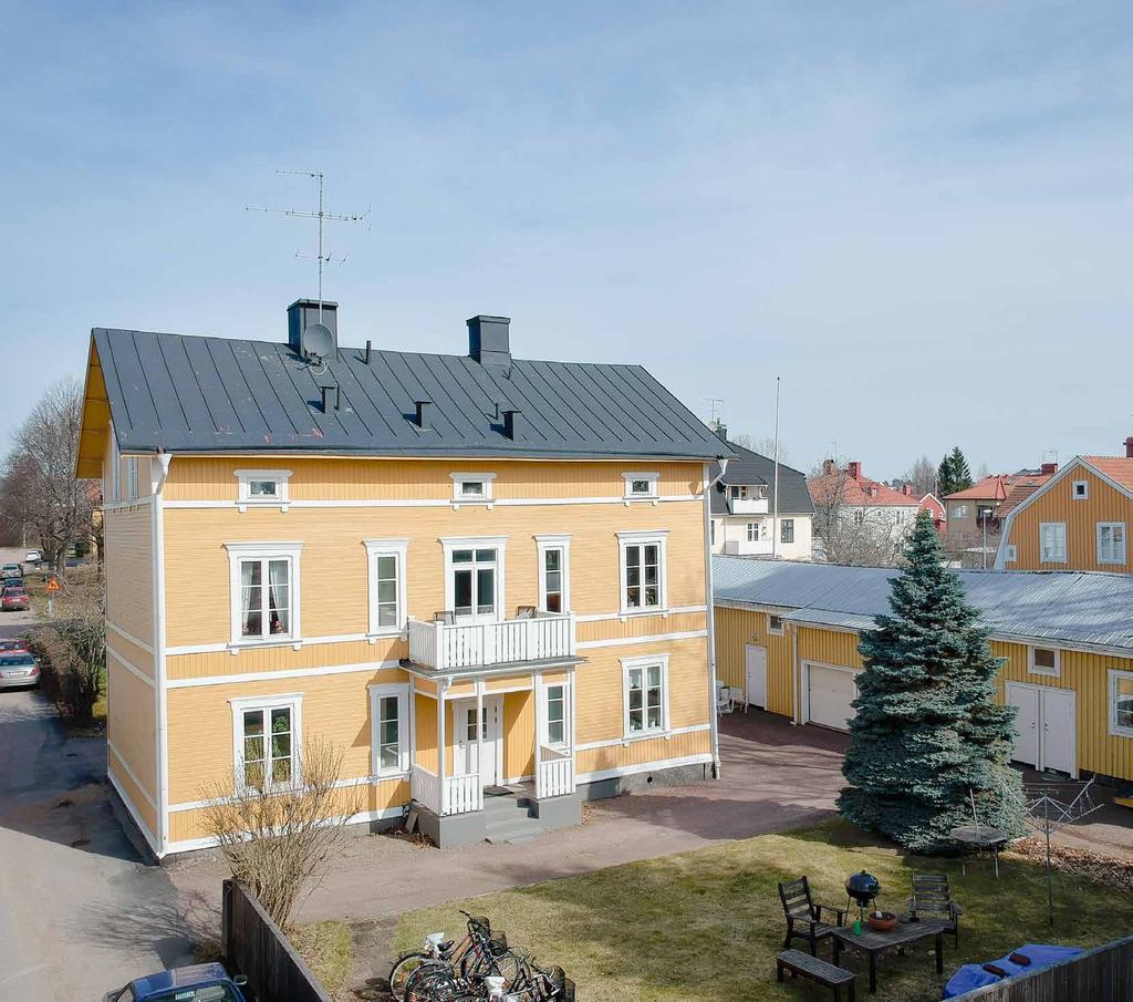 FÖRSÄLJNINSPROSPEKT Bostadsfastighet Strand