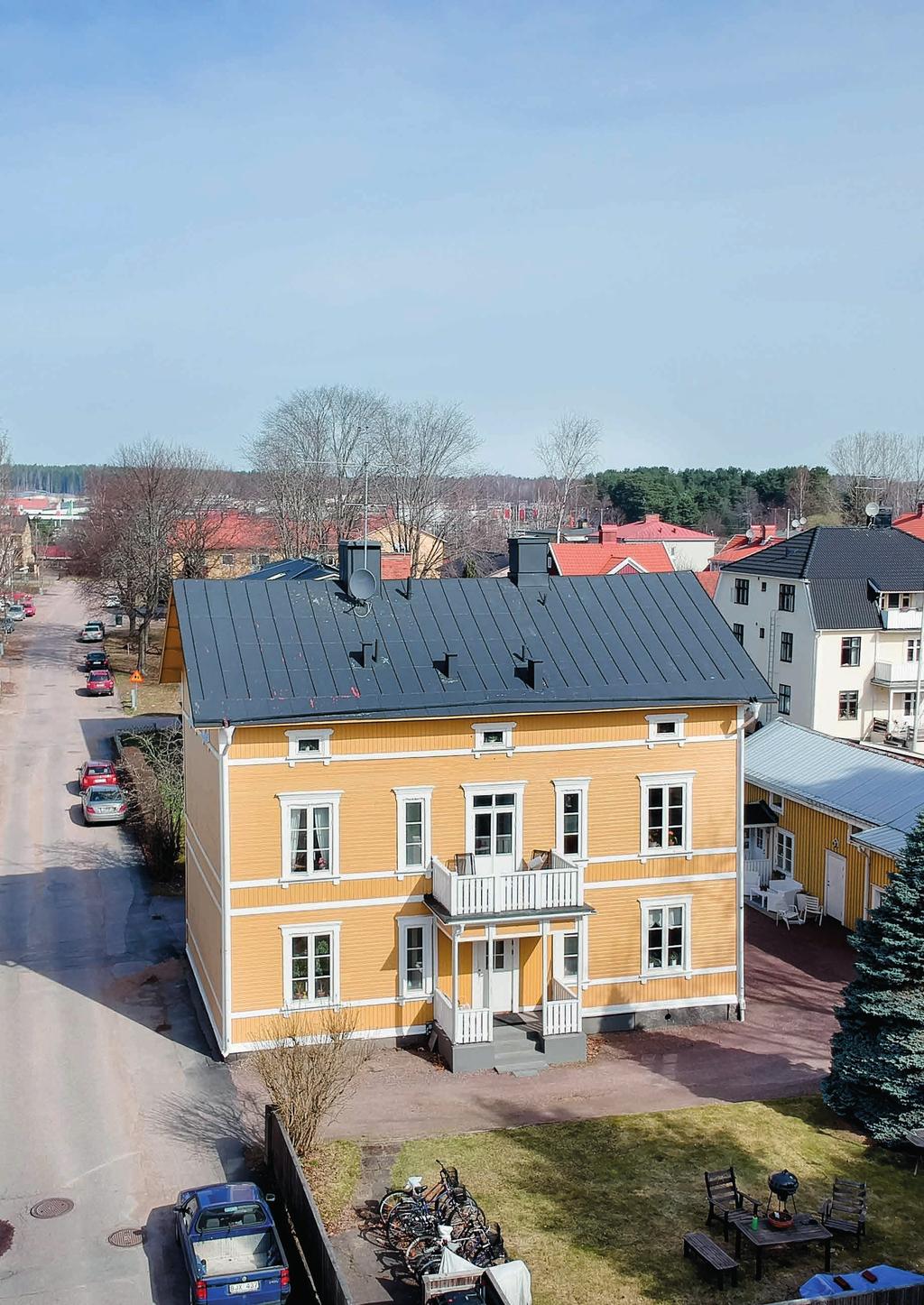 Här samsas villor i panelarkitektur med jugend villor och nationalromantiska villor.
