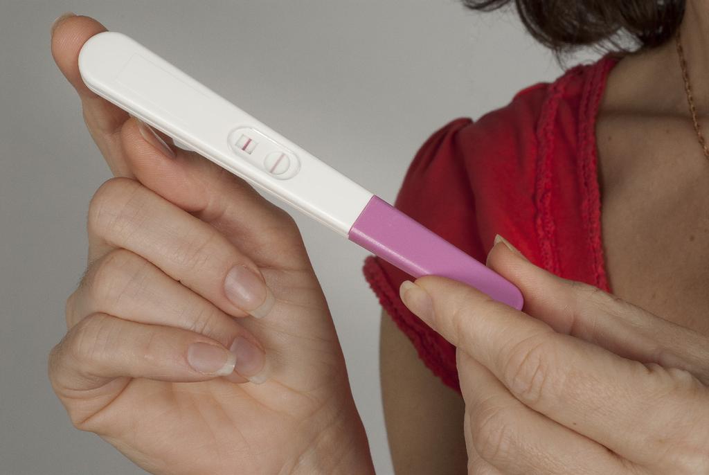 livmoderhalsen genom vilket embryot deponeras i livmodern. Ingreppet tar bara några minuter och är i regel smärtfritt.