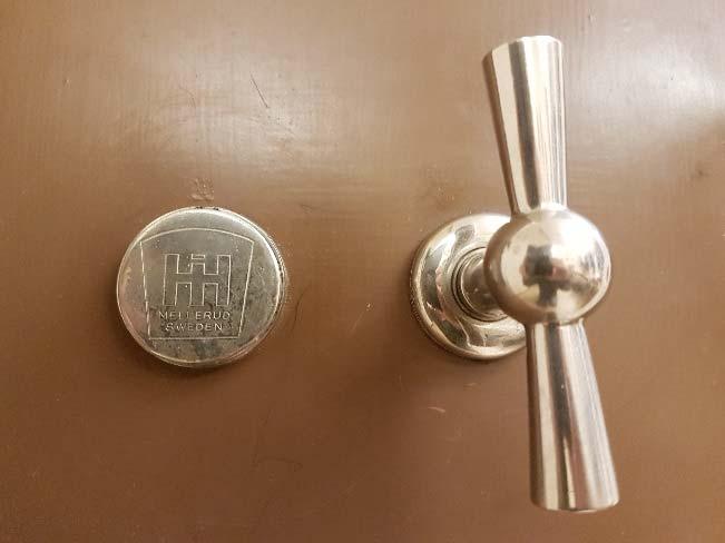 5 Kontrollera och för en förteckning över vilka som ska ha tillgång till arkivlokalen, det vill säga vilka som har tagg, kort, eller nyckel/nycklar dit.