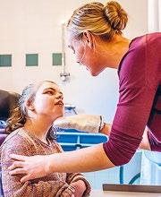 .. 13 UNGDOMSÅREN Omsorgsbyråtjänster... 15 Stödpersonsverksamhet.