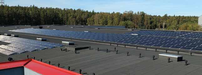 ÅRSREDOVISNING 2018 l CATENA AB 123 LÖNSAM KOMBINATION AV GEOENERGI OCH SOLCELLER I flera av Catenas fastigheter finns möjlighet att ersätta fjärrvärme med olika typer av geoenergilösningar.