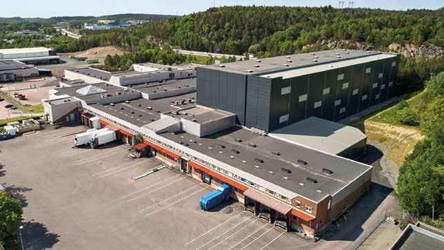 126 ÅRSREDOVISNING 2018 l CATENA AB KONVERTERING FRÅN FJÄRRVÄRME TILL BERGVÄRME Catenas långsiktiga arbete att energieffektivisera bolagets fastigheter har under åren lett till en rad framgångsrika