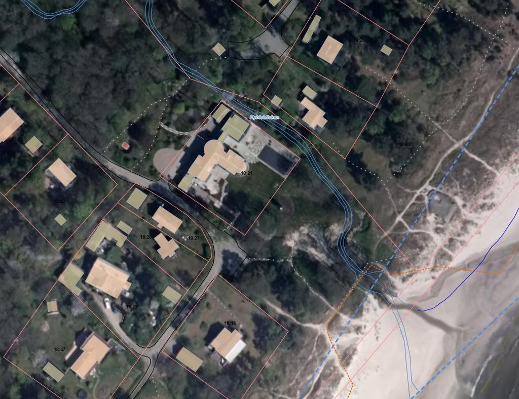 Plandata Fastigheten Hoby 18:21 ligger vid Kyhls bäck, med adress Kyhls Skogs Väg 37. Fastigheten har en total yta om 1530 m². Omgivande fastigheter är både fritids- och permanentboende.