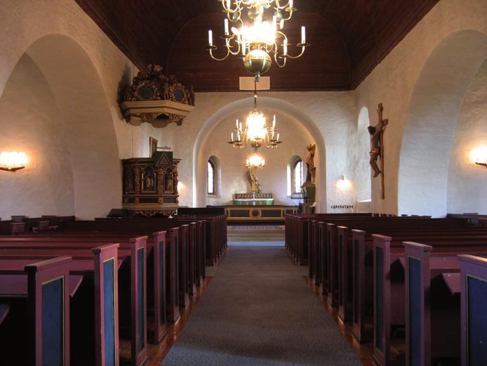 6 BYGGNADSVÅRDSRAPPORT 2016:26 Historik Byarums kyrka härrör till sina äldsta delar från tidig medeltid.