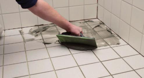 Fogning För fogbredder upp till 5 mm kan Alfix Cerafill 5 colour Kakelfog användas.