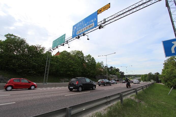 Trafikmätningarna på E18 genomfördes av Facility Labs åren 2016-2018 med samma typ av mätutrustning som på Hornsgatan [13].