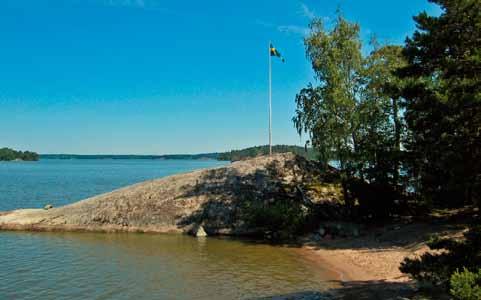 KLUBBARBETE Reviderad inför och godkänd av Årsmötet 2012 Det åligger varje båtägande medlem att utföra arbete åt klubben. Antalet arbetstimmar bestäms av styrelsen inför varje år.