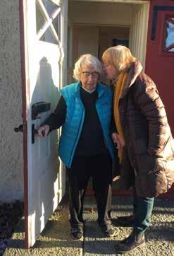 3 Spontana och ordnade möten ANHÖRIGKONSULENTEN: Sök stöd i tid Många anhöriga tar på sig en stor börda för att vårda en närstående. Så stor att de själva blir sjuka och isolerade.