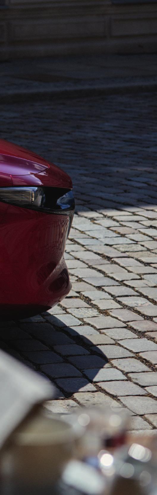 Nu introducerar vi helt nya Mazda3. Den första bilen av en helt ny generation Mazdamodeller.