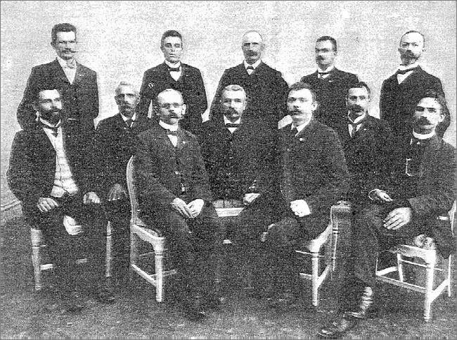 Hallands distriktsloge av IOGT 100 år 1908-2008 D en 7-8 juni 1908 hölls ett konstituerande distriktslogemöte för Hallands distriktsloge av IOGT på Östra realskolan i Göteborg.