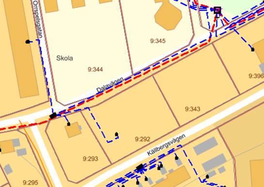 Kommentar: Stadsbyggnadsförvaltingen bedömer aktuellt förslag som lämplig trafiklösning, då biltrafik från planerad bebyggelse styrs till Källbäcksvägen, vilken inte vetter mot skolan. 10.