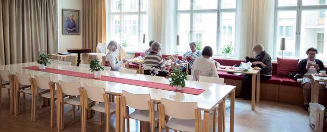 REPRESENTANTER i Marthaförbundet och andra närstående organisationer: Finlands svenska Marthaförbund rf:s centralstyrelse: Camilla Komonen, ordinarie Camilla Vitzthum, ersättare Delegationen för