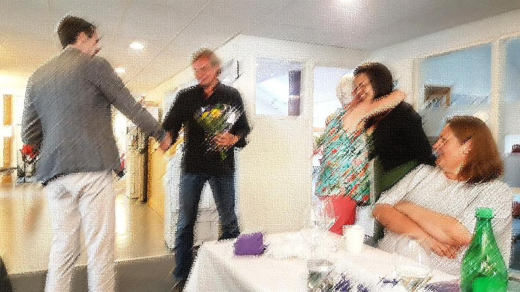 processutbildning, och befanns lämpliga, fullmakt att företräda Vision vid löneförhandling i sina sektioner.