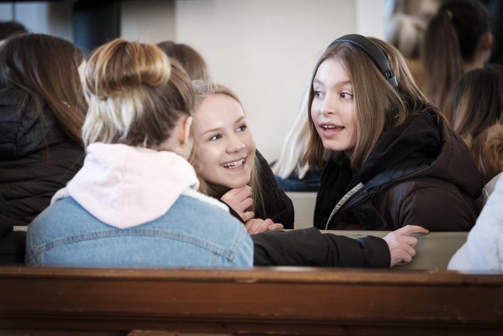 KYRKANS UNGA 18.00-21.30, S:ta Birgitta kyrka Ungdomar från 14 år och uppåt. Veckomässan inleder kvällen. Därefter fika och aktiviteter i Kapellgården.