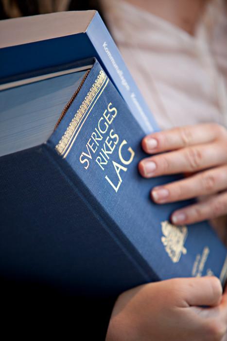 Svenska lagar Flera svenska lagar kompletterar EU:s livsmedelslagar: Den svenska livsmedelslagen (2006:804)
