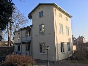 Överlåtelsebesiktning Triangeln 2 Repslagaregatan 18, 572 30 Oskarshamn Denna besiktning är utförd på uppdrag av säljaren. Observera att Du som köpare har en egen långtgående undersökningsplikt!