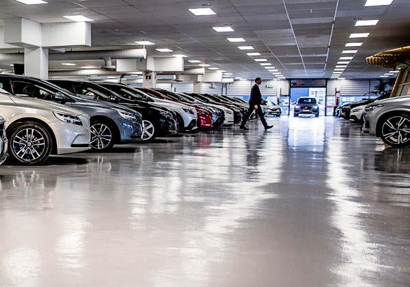 Förvaltningsberättelse Moderbolaget Bilia AB svarar för koncernens ledning, strategiska planering, inköp, information, affärsutveckling, marknadsföring, HR, fastighetsverksamhet, redovisning och