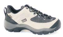 Plats för fotbädd. Storlek: 4-13 Normal, rymlig Ovanläder: Pervanger läder/kevlar Gore-Tex (Extended Comfort) Vibram (LiteRun) C 0823 Cross BG 3 Halvhög känga för höst/vinterbruk.