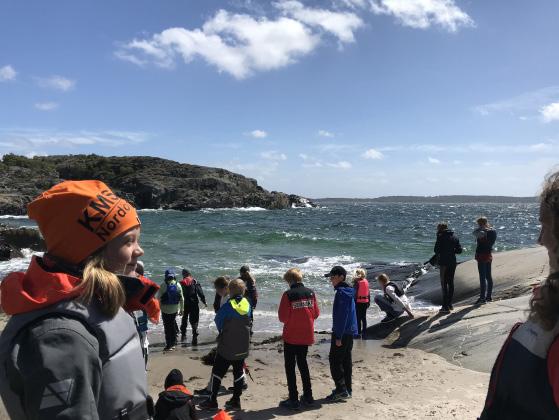 på Nordön när vi seglat vid andra tillfällen. Både Lukas och Noah håller med Kent om att det är bra att alla även fick möjlighet att segla med nya och gamla kompisar vid vissa tillfällen.