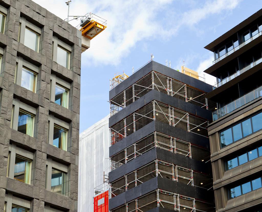 BYGG Trots ett skriande byggbehov i huvudstadsregionen har konfidensindikatorn för Stockholms byggbransch länge stått och stampat.