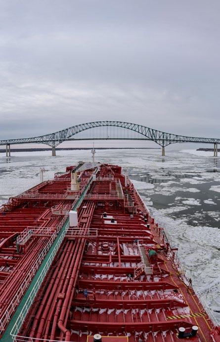 Övrig information Transaktioner med närstående Concordia Maritime har en begränsad egen organisation och köper tjänster av närstående Stena Sfären, däribland Stena Bulk.