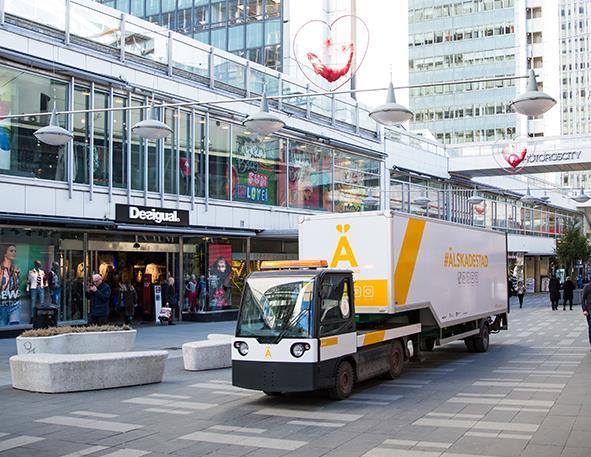 Några exempel på insatser: Ökat fokus på godstransporterna i stadsutvecklingen Analys av styrmedel för introduktion av tunga fordon med låga