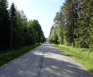 Väg 364 korsar området i nord-sydlig riktning mellan Ersmarksberget i I20-skogen och Ersmark/Ersboda.