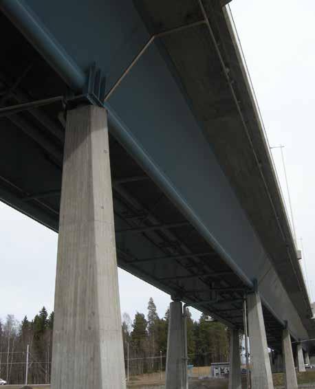 För betraktaren som ser bron på håll är det viktigt att bron, brokoner och slänter harmonierar med landskapet.