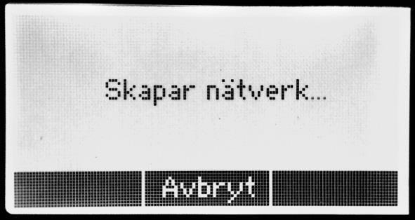 Öppna nätverksmenyn på maskinen som ska vara master, det vill säga styra de övriga. Tryck på Skapa och vänta medan maskinen etablerar nätverket. Detta kan ta upp till en minut.