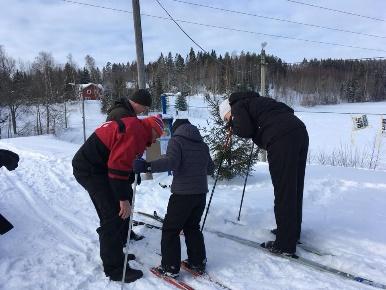 Vi satsade på att köra en grupp skidåkning på dagtid med Thorleif som ledare. Aktiviteten utgick på att besöka olika spårområden för skidåkning tillsammans.