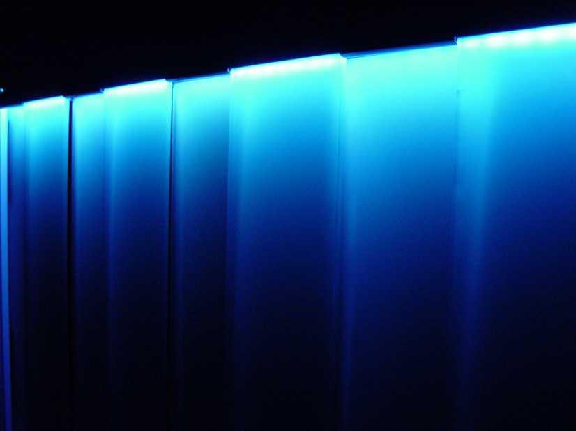 ENERGI EFFEKTIV ATTRAKTIV LED-LJUS Vackert integrerad LED ljusmoduler kan Artifence skärmar vackert atmosfäriska.