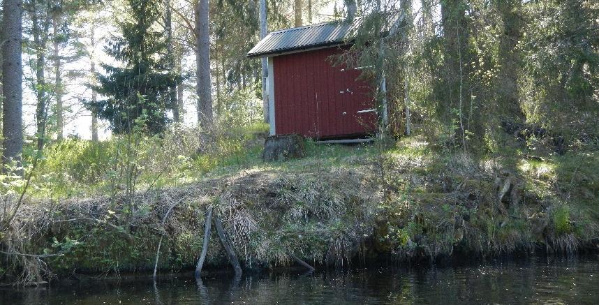 Bilaga 3 (8/16) På fastigheten Rogsta 4:33 finns en grävd brunn som i dagsläget används som vattentäkt. Fastigheten kommer att ansluta till den bergborrade brunnen på Rogsta 4:20.