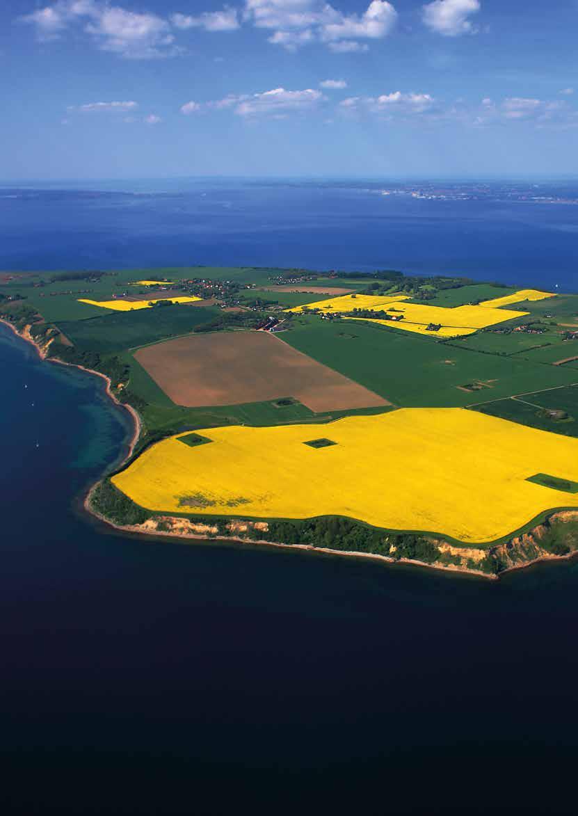 Ven Ven, den lilla ön i Öresund som erbjuder storslagen natur, idylliska småbåtshamnar och astronomen Tycho Brahes historia. Ven ligger mitt i Öresund mellan Danmark och Sverige.
