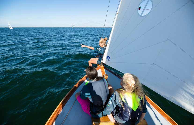 VÅRA arbetsområden FÖRDELNING AV DE STATLIGA MEDLEN Naturen har många fördelar, den finns överallt, minskar stress, har plats för alla, är öppen dygnet runt och är helt gratis att använda.