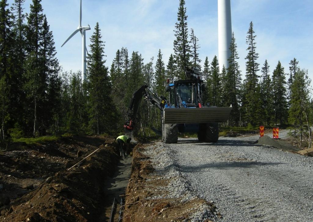 PROJEKTBESKRIVNING MAEVAARA I 4/5 Elnät Vindkraftsanläggningen är ansluten till det yttre elnätet i ett befintligt 130 kv ställverk vid Ekorrbäcken söder om