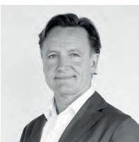 vid över 100 transaktioner. Under de senaste åren har han varit rådgivare vid många sjukvårdsfusioner och förvärv samt life science och medicintekniska strategiska affärer och licensaffärer. Dr.
