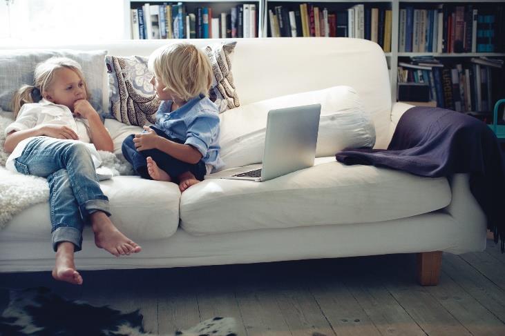 Customers & Solutions Customers & Solutions ansvarar för våra kundrelationer och levererar el, gas och energitjänster på våra marknader.