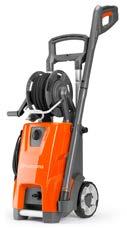 EFFEKTIVARE RENGÖRING MED MINDRE VATTEN HUSQVARNA PW 460 Max tryck 160 bar, vattenflöde 570 650 l /h, 3300 W, slanglängd