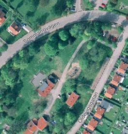 Biltrafik, gatumiljö och parkering Enligt trafikmätning från 2013 så passerar cirka 2500 fordon per dygn på Sommarrovägen.