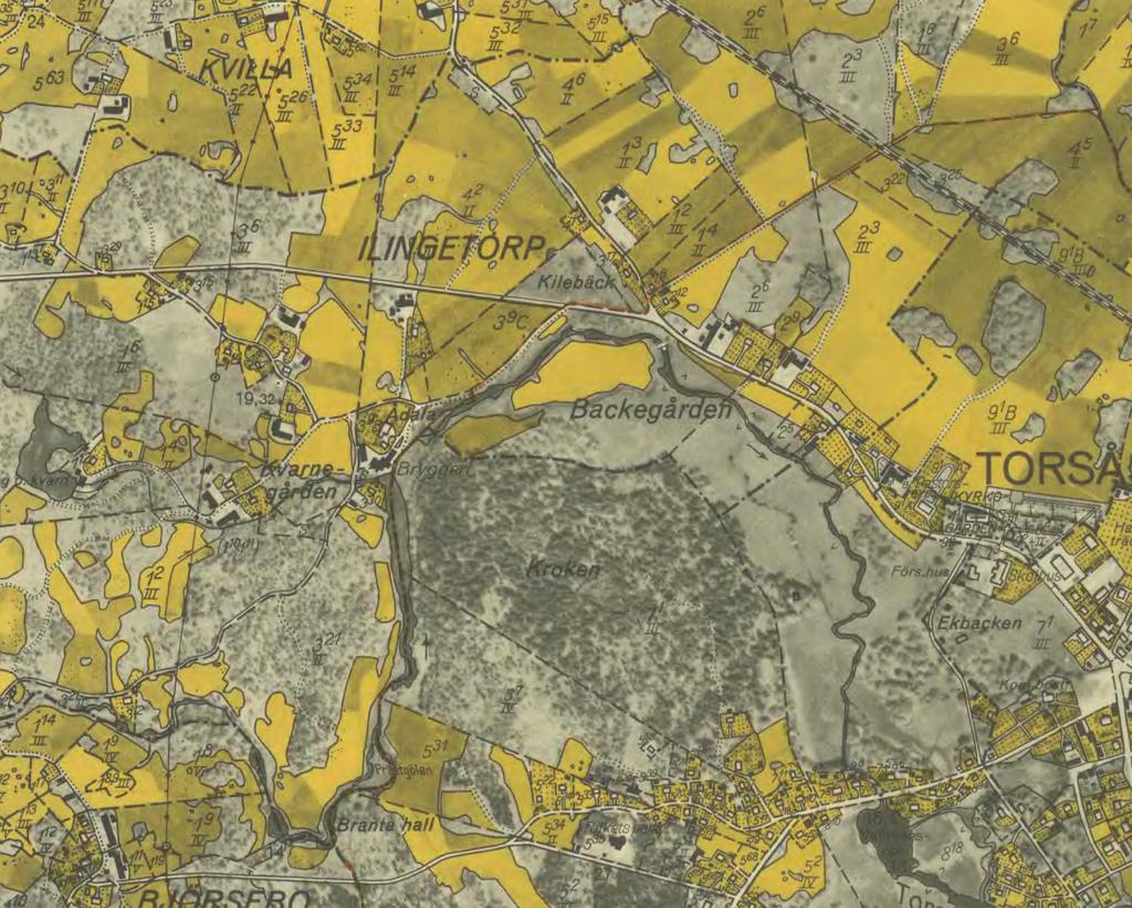0 35 70 140 210 Ilingetorp. 2017 års karta med vita bostadshus, svarta uthus och röda vägar ovanpå en karta från 1802.